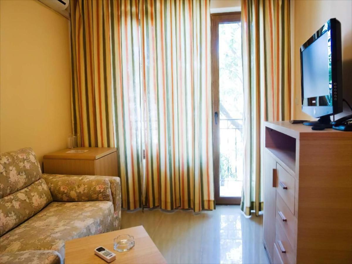 Oasis Park Hotel - New Managment Nessebar Exterior foto
